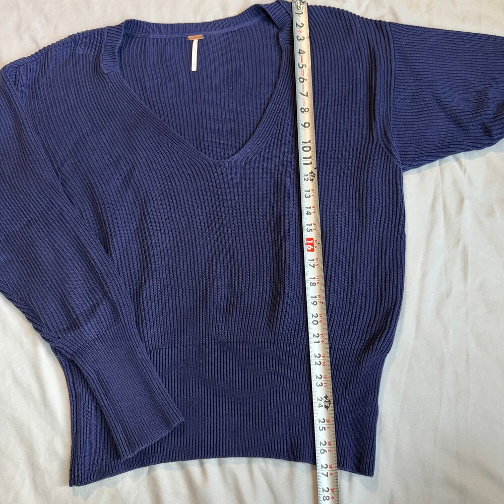 Free People, Dark Blue, V-Neck, Ribbed Sweater- L - Picture 6 of 8